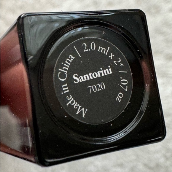 Eleman Beauty Santorini Dual Liquid Lipstick 2.0 ml x 2 Dusty Rose NIB - Picture 3 of 3